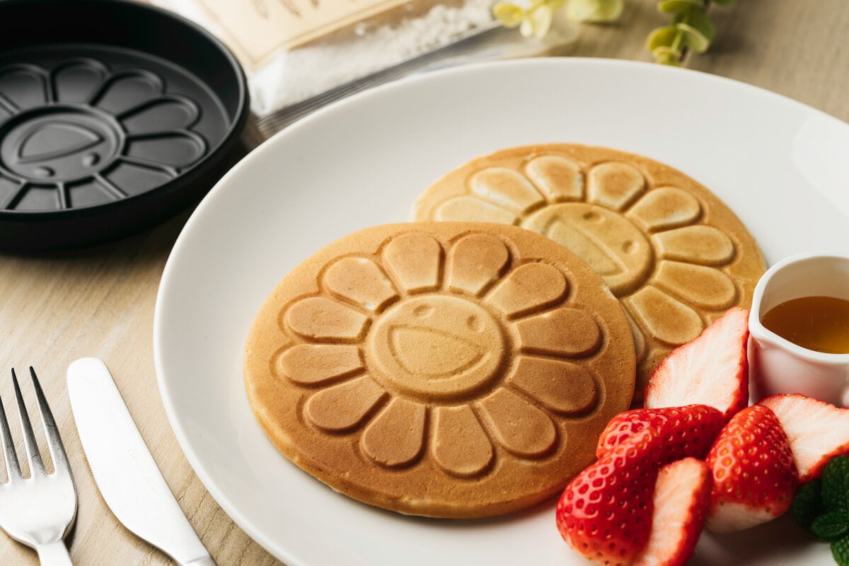基本の焼き方レシピ公開 4月号の付録 お花パンケーキパン を使って キレイなパンケーキを焼こう 雑誌 Smart スマート 公式サイト 宝島社