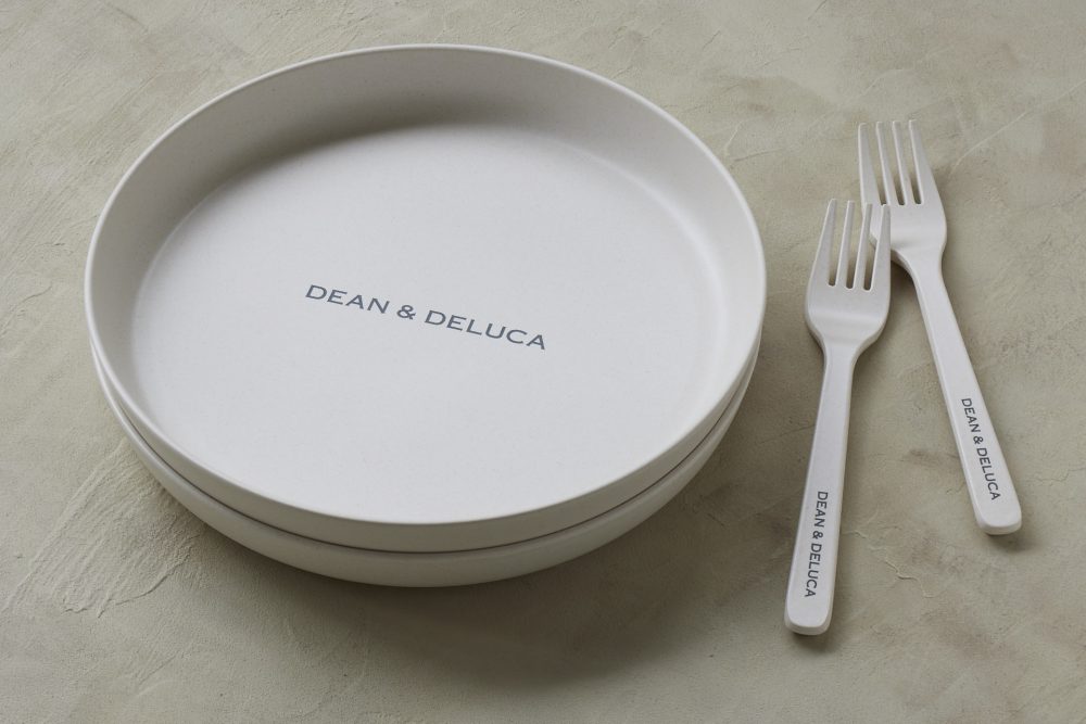 たったの1400円でセンスある食卓が作れる！DEAN&DELUCAの食器2個セットがすごい