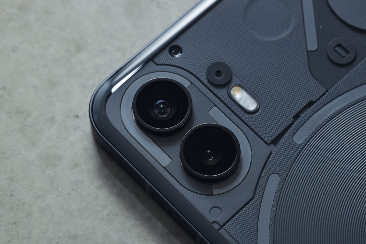 プロカメラマンも唸（うな）ったカメラ性能。“2022年最高の発明”がさらに進化したプレミアムなスマートフォン「Nothing Phone (2) 」