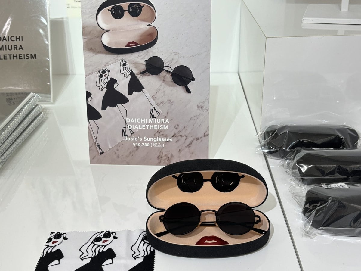 「Josie’s Sunglasses」が登場