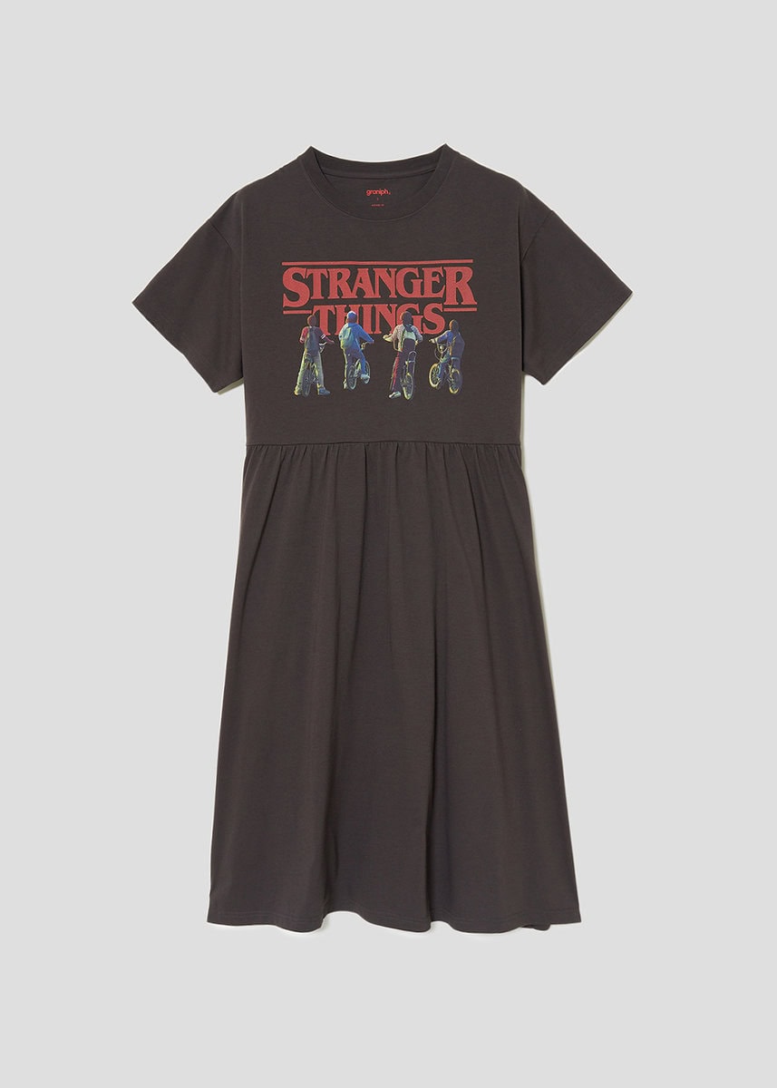 STRANGER THINGS Tシャツワンピース ¥6,900