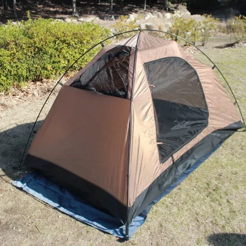 第1位　【ツーリング時の理想的なテント】積みやすく組み立てやすい「Bears Rock」のハヤブサテント