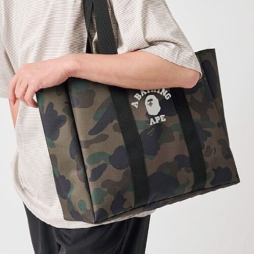 「A BATHING APE®の大容量トートバッグが1580円」毎日使えてとにかくタフ！“1ST CAMO”柄を採用した本格トート