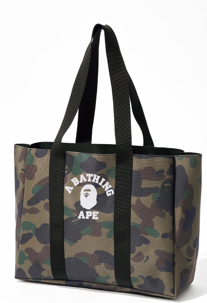 smart10月号特別付録 A BATHING APE® 「1ST CAMO」柄 ビッグトート