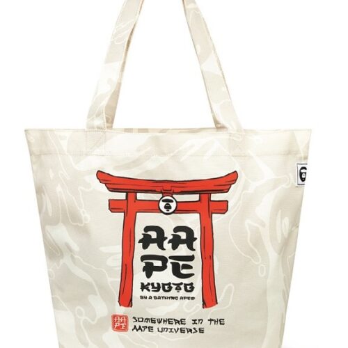 AAPE STORE KYOTOオープンを記念した限定トート