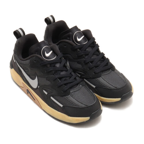 NIKE JAMは、長年NIKEのスニーカーを履き続けてきたブレイカーのために、特別にデザインされた初のブレイキンシューズ。 ¥15,370