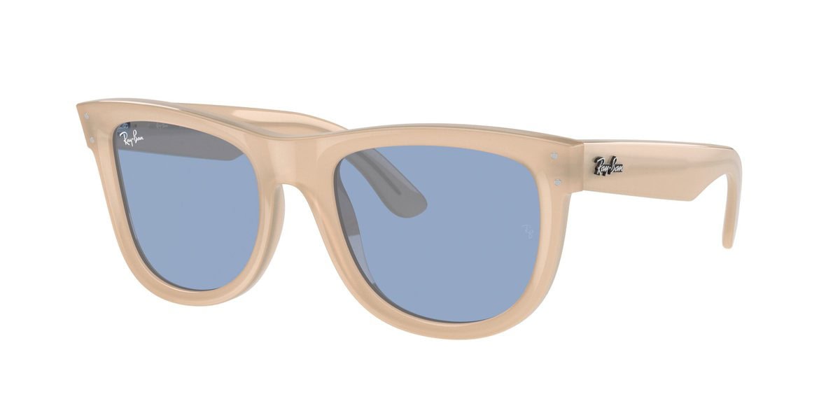 Ray-Ban Reverse Wayfarer ¥31,240