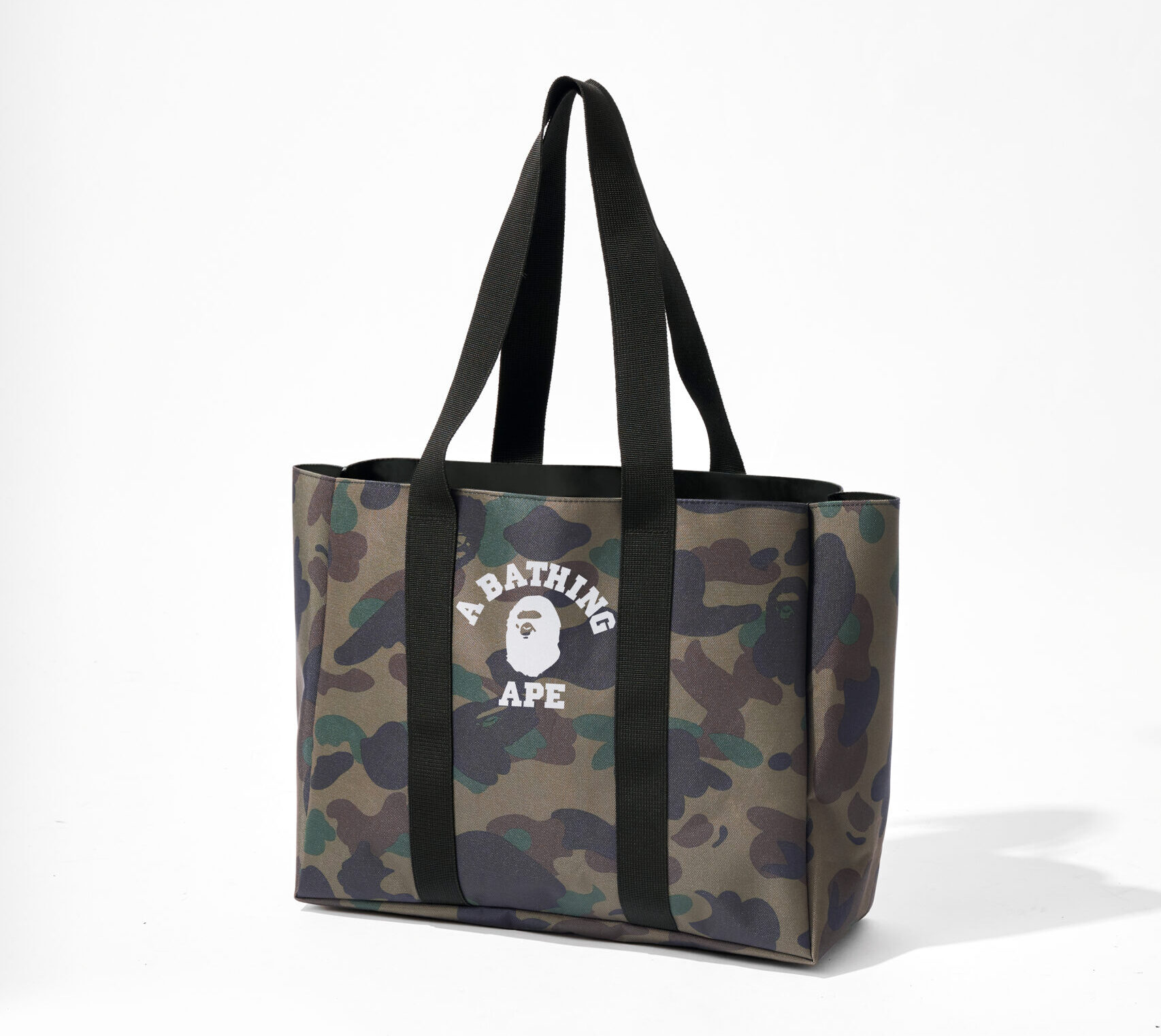 BAPEの1ST CAMO柄トートバッグ