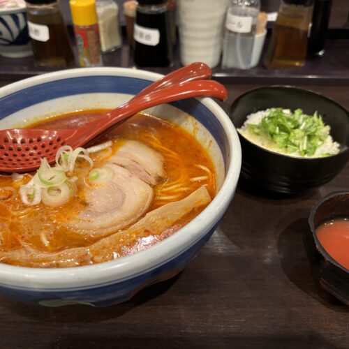 東京駅 斑鳩『海老チリ 3 変化らー麺』