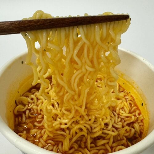 辛ラーメン スパイシーチキン カップ