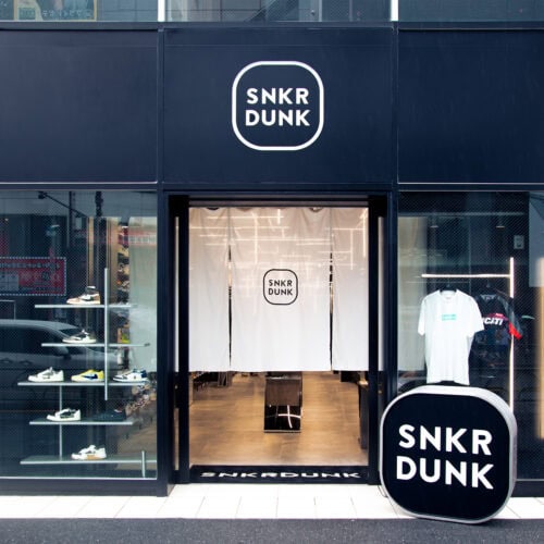 SNKRDUNK FLAGSHIP STORE