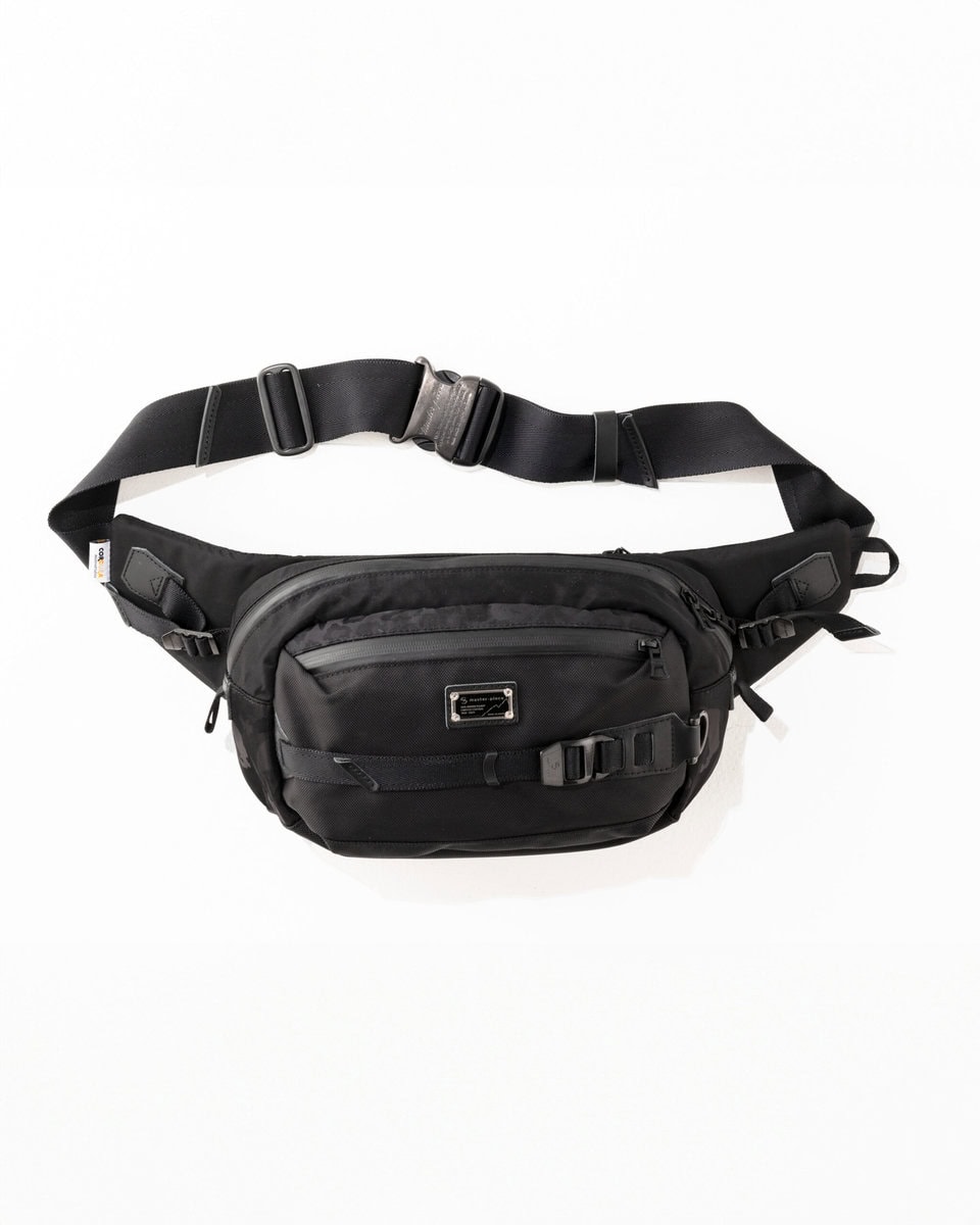 WAIST BAG ¥35,200