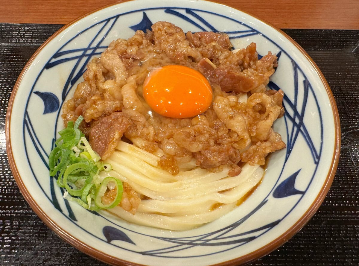 焼きたて牛すき釜玉うどん