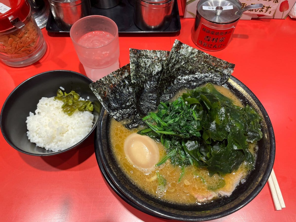 蒲田駅にある「環2家」の家系ラーメン