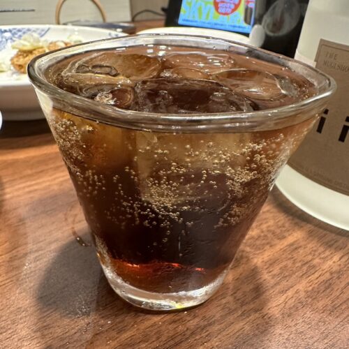 意外性あるコーラ＆レモンジュース割りもうまい！