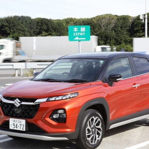 「スズキのコンパクトSUV“フロンクス”が売れてる理由」充実装備でコスパ抜群！自動車ライターが試乗ガチレポート