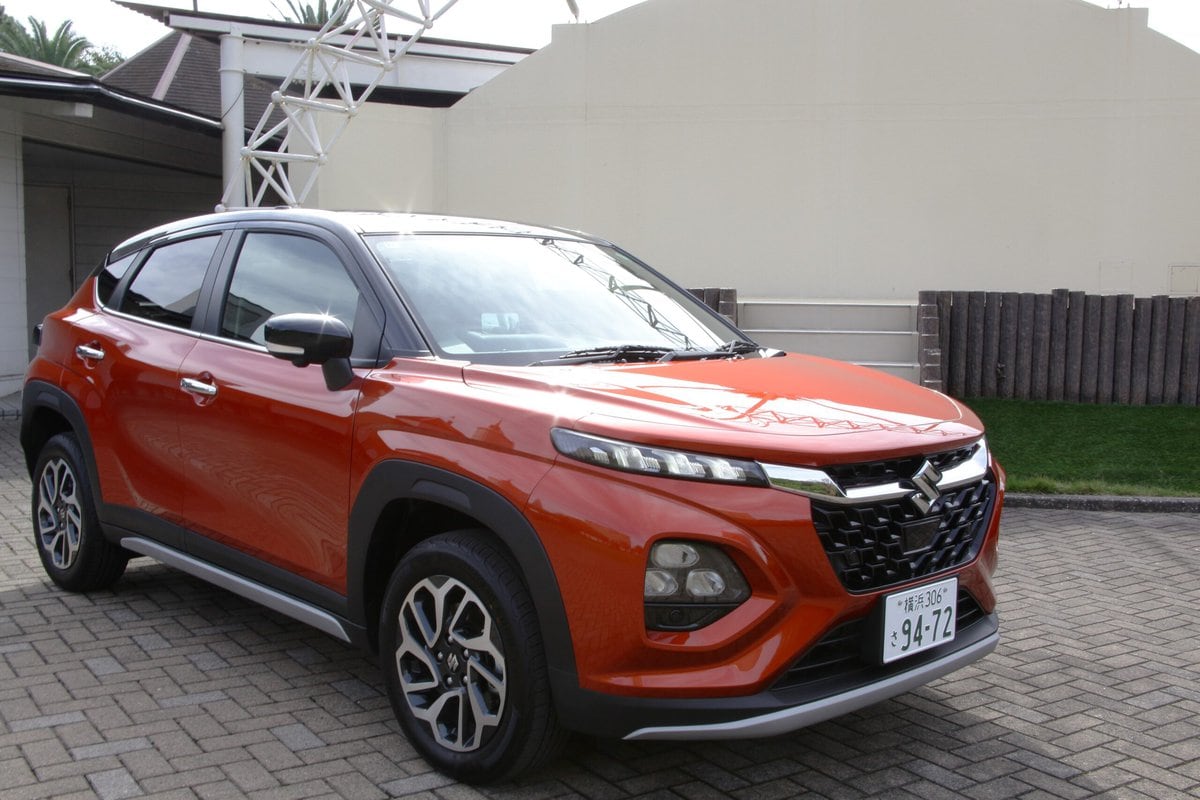 「スズキのコンパクトSUV“フロンクス”が売れてる理由」充実装備でコスパ抜群！自動車ライターが試乗ガチレポート