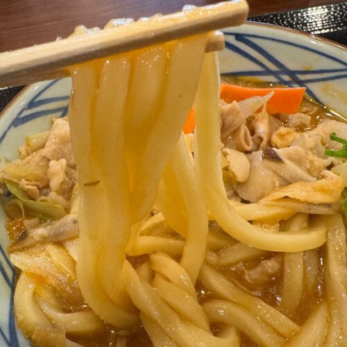 うどんに絡む特製濃厚味噌