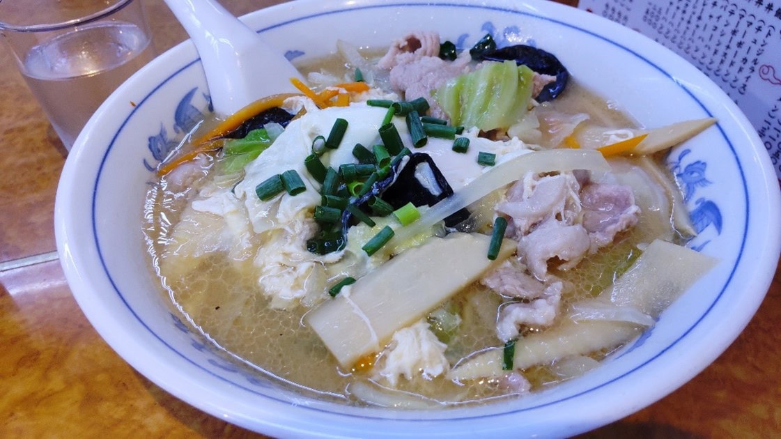 大船駅のソウルフード「石狩亭」の豚汁麺