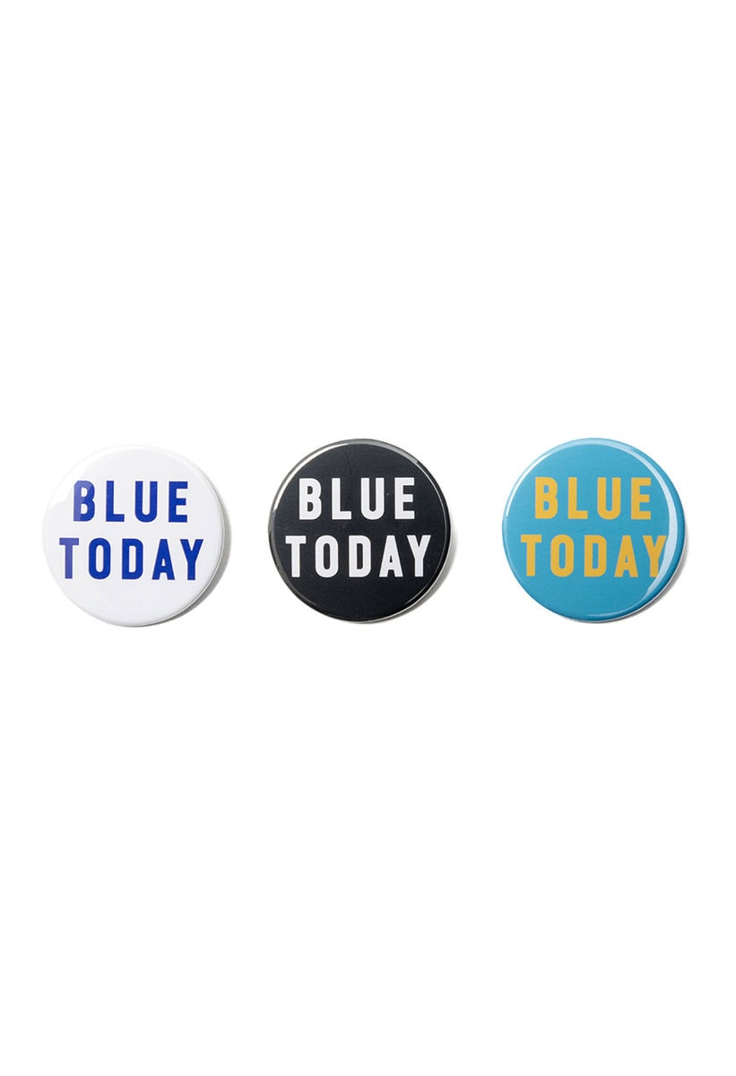 さらに本別注限定となるBLUE BLUEオリジナルの「BLUE TODAY」缶バッジが付属。