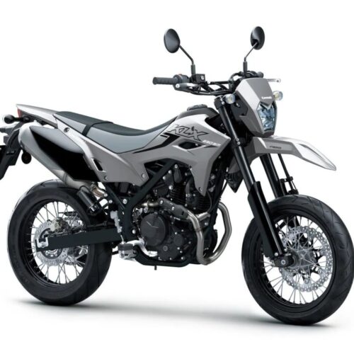 「カワサキ新型“KLX230SM”の進化のポイントは？」ストリートを自在に駆け抜けるパフォーマンスを徹底解剖