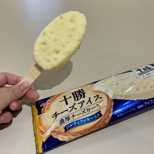 明治 十勝チーズアイス 濃厚チーズケーキ