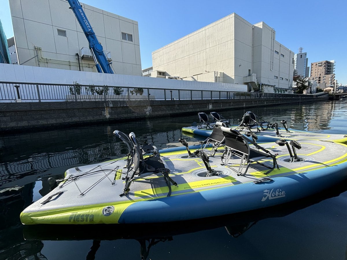 水上版人力車「ホビー足漕ぎカヤックツアー（HOBIE KAYAK TOUR）」