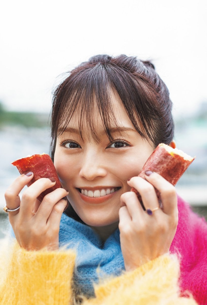 雑誌smart／山本彩の連載「山本彩の今日、何してる？」vol.57 焼き芋