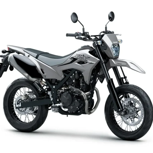 第2位　「カワサキ新型“KLX230SM”の進化のポイントは？」ストリートを自在に駆け抜けるパフォーマンスを徹底解剖