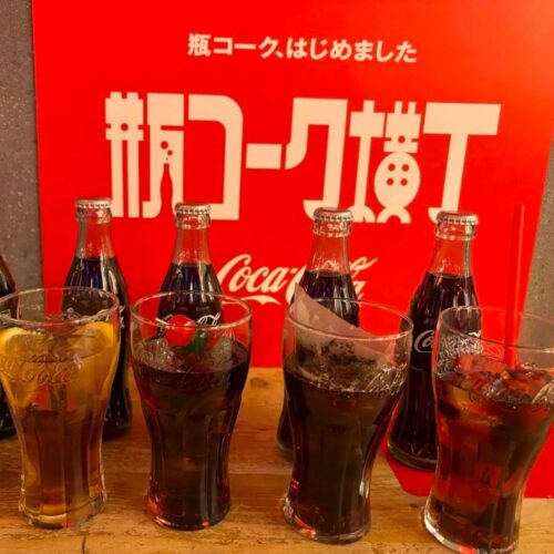 「コーラ好きは渋谷横丁へ急げ！」NEWなレトロ＝ニュートロを体験できる“瓶コーク横丁”がエモすぎた