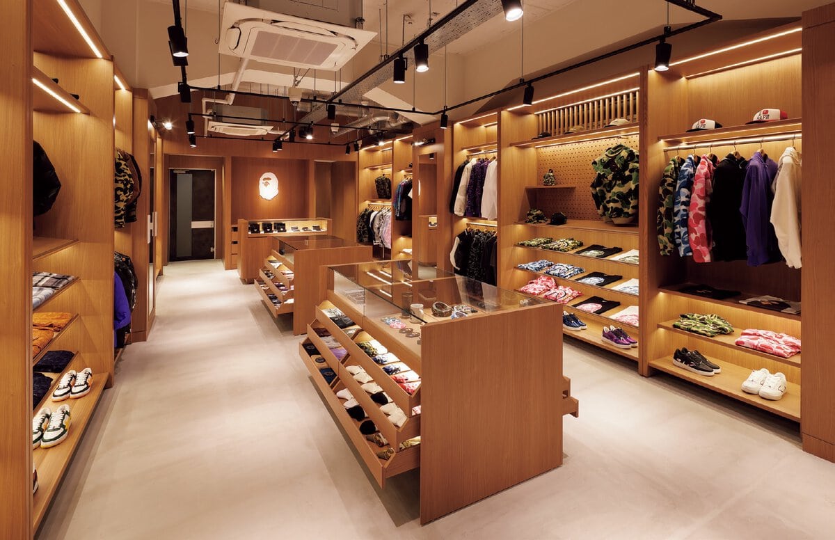 銀座エリア初の路面店「BAPE STORE® GINZA」