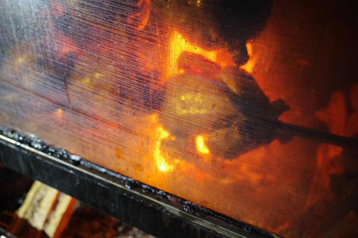 ソグンチャンジャクではお店で鶏肉を丸焼き