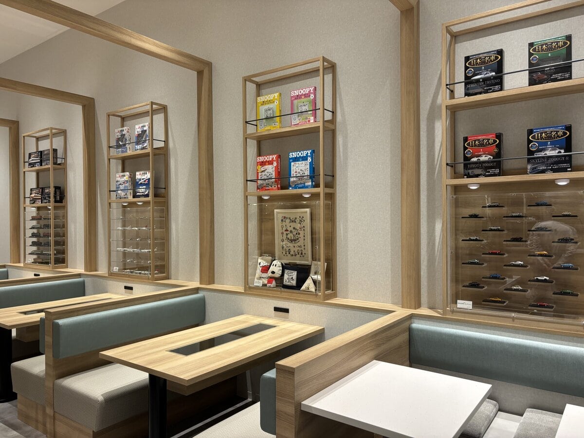 デアゴスティーニ カフェ　ボックス席