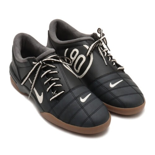 ナイキの「トータル90」¥15,950