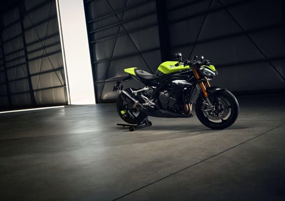 【待望】トライアンフが「新型SPEED TRIPLE 1200 RX」を発表！“究極のSpeed Triple”を体感せよ
