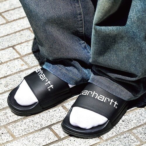 Carhartt WIP Store Shibuya Store Manager 吉田 海斗さん愛用のサンダルはカーハートWIPのCarhartt WIP シャワーサンダル