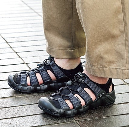 KEEN GARAGE SHINJUKU スタッフ・
吉田 雄大さん愛用のサンダルはキーンのHYPERPORT H2