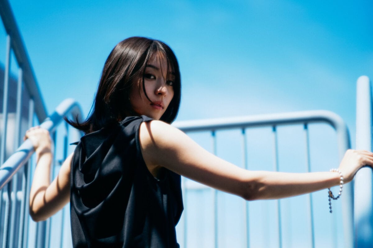 NHK朝の連続テレビ小説『あんぱん』でヒロイン・若松のぶ（今田美桜）の同僚である高知新報の女性記者・小田琴子を演じている鳴海 唯
