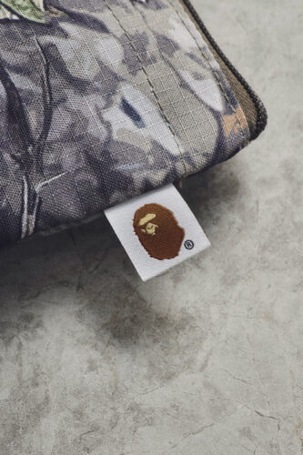 smart2025年8月・9月合併号 A BATHING APE®[ア ベイシング エイプ®]の
TREE EDGE CAMOデザイン
ビッグトートバッグ 