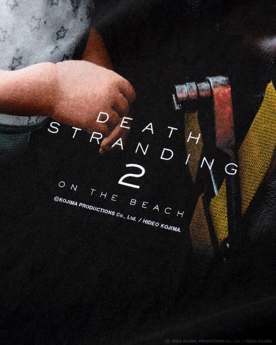 6月26日（木）に発売予定のKOJIMA PRODUCTIONSが贈る最新ゲーム『DEATH STRANDING 2: ON THE BEACH（以下デス・ストランディング2）』とのコラボレーションTシャツをリリース。