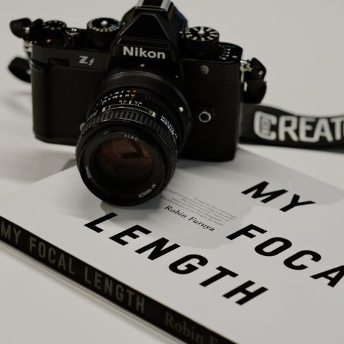 写真展「MY FOCAL LENGTH」を開催中の古屋呂敏は、俳優、ファッションモデル、フォトグラファー、映像クリエイターと多彩な顔を持つ