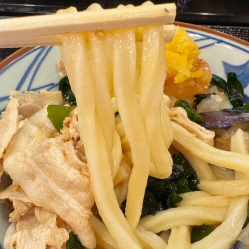 コリコリとしたわかめの食感としょうがのさっぱりとした辛みが加わって、やみつきになる味わいに