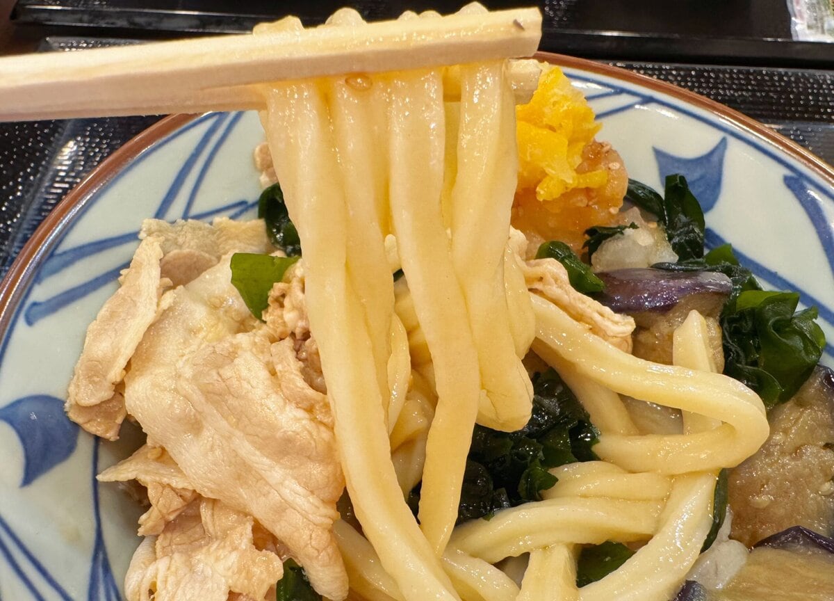 コリコリとしたわかめの食感としょうがのさっぱりとした辛みが加わって、やみつきになる味わいに