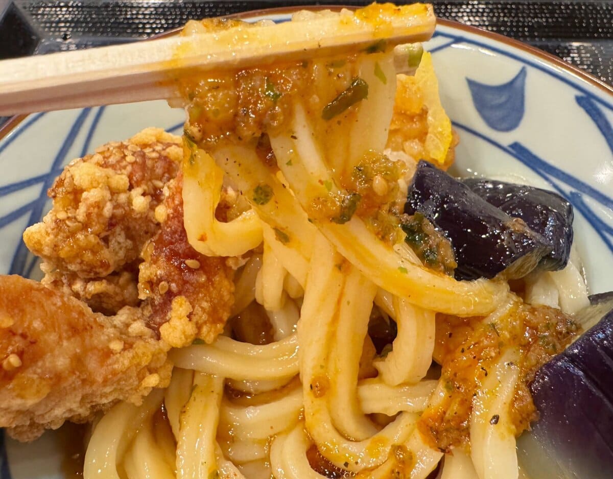 鶏からぶっかけうどんを中華風にアレンジ