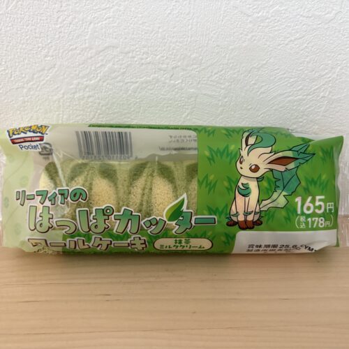 リーフィアのはっぱカッターロールケーキ（抹茶ミルククリーム）