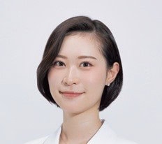 美容皮膚科医・赤岩優妃医師