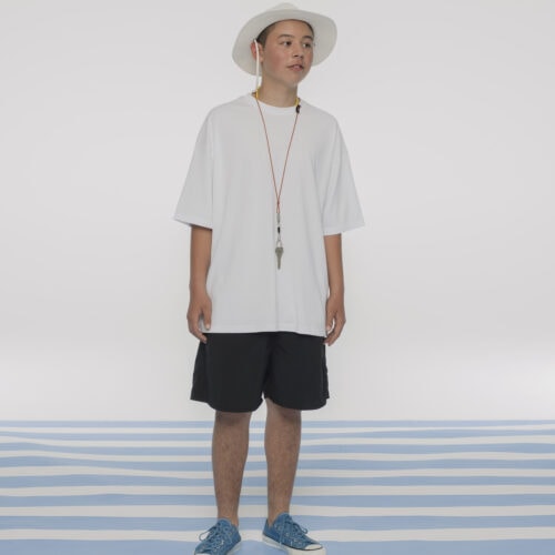 コンパクトに収納ができる「ナイロンショートパンツ」は接触冷感・吸水速乾で、レジャーシーンでも大活躍。 使いやすいブラック1色、S～M、L～XLの2サイズ展開。