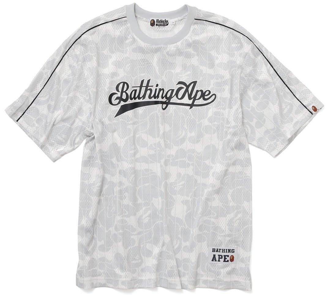 通気のよいポリエステルメッシュ素材のア ベイシング エイプ®のTシャツ