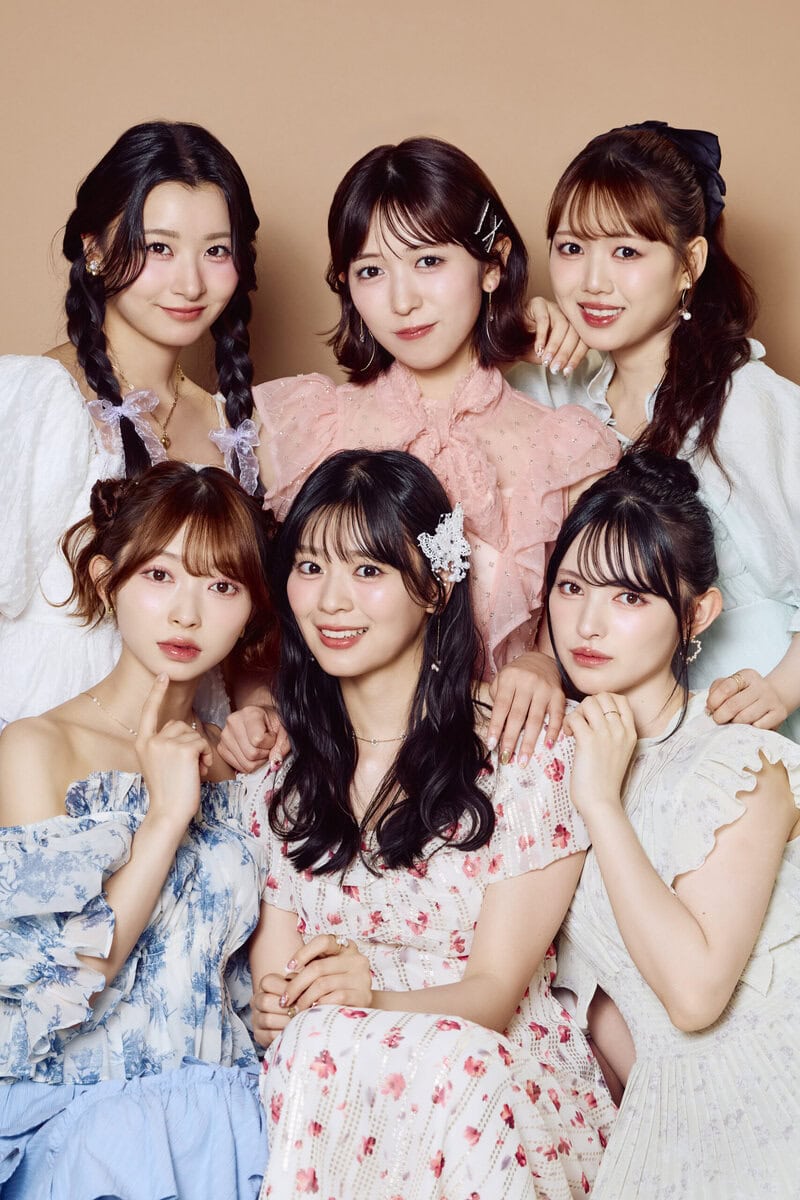 デビュー10周年を記念して「超ときめき♡宣伝部 10th Anniversary Book」を出版した超ときめき♡宣伝部