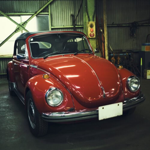 「実は自宅にも65年式のワーゲン・バギーがあるんですよ」とテリーさんは言う。